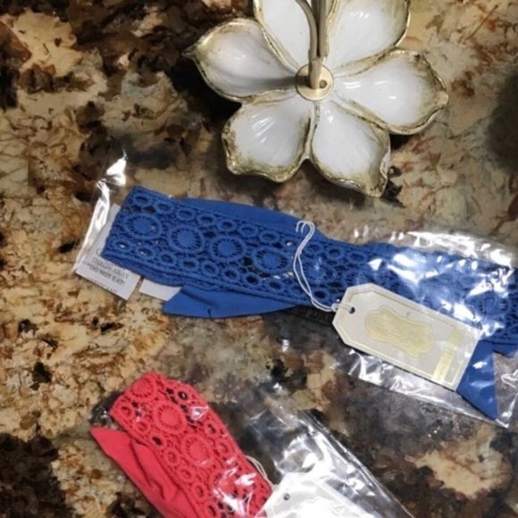 NET Two Adorable Bow Headbands! - Picture 5 of 5